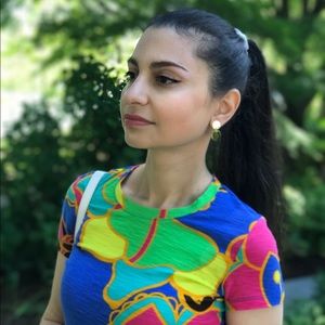 Meet your Posher, Elena